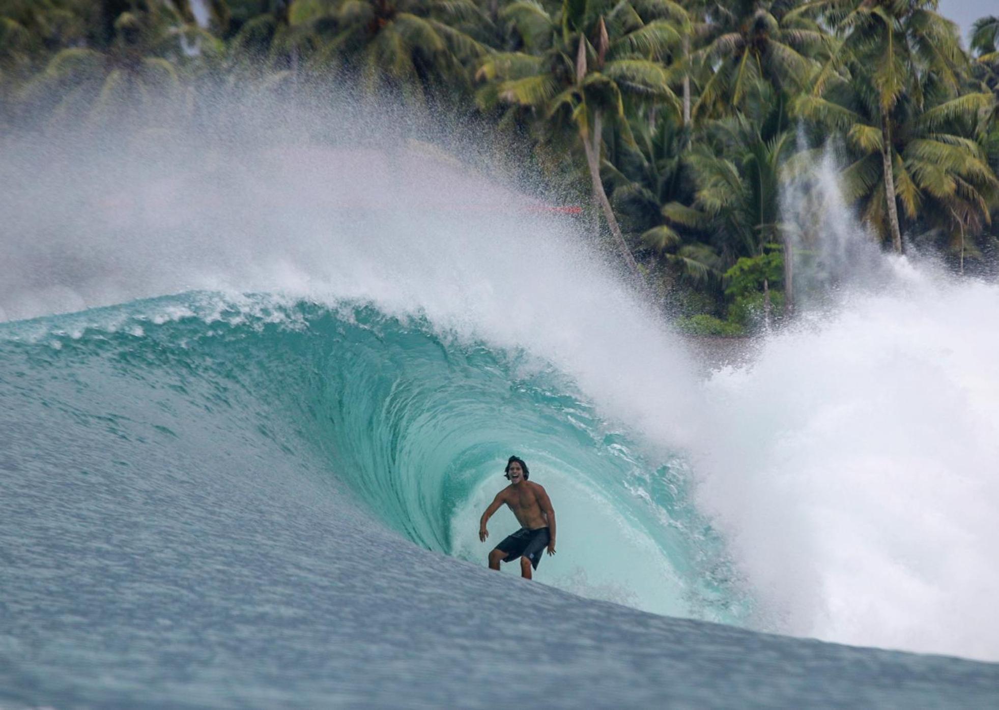 ホテル Oseda Nias Surf House Hilibotodane エクステリア 写真