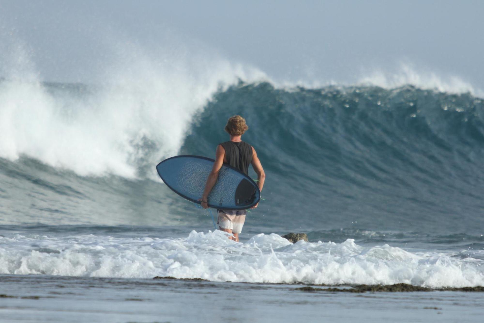 ホテル Oseda Nias Surf House Hilibotodane エクステリア 写真