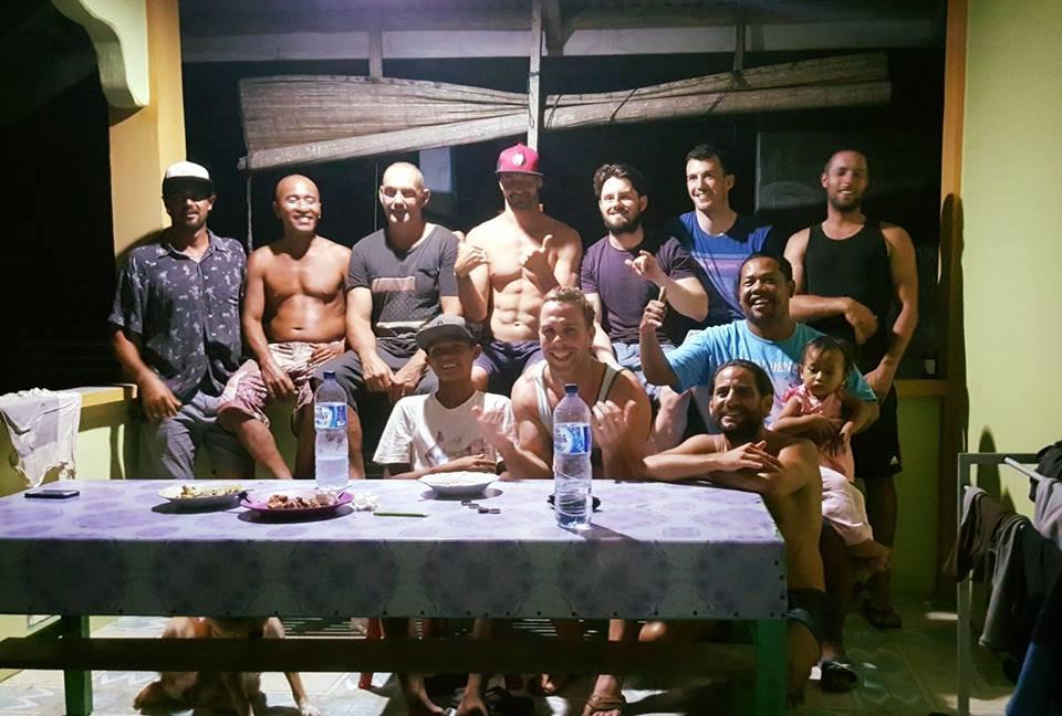ホテル Oseda Nias Surf House Hilibotodane エクステリア 写真